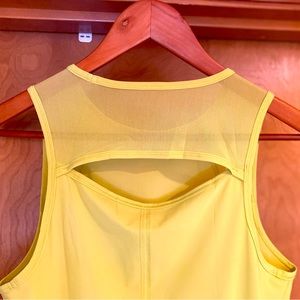 Lululemon Sculpt tank